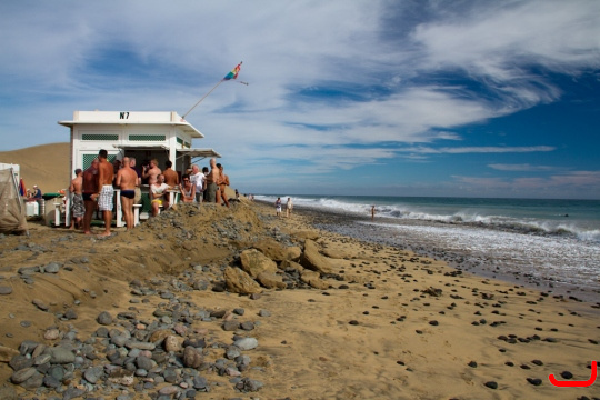 maspalomas_dunes_and_beach_-_febr_2011_-038