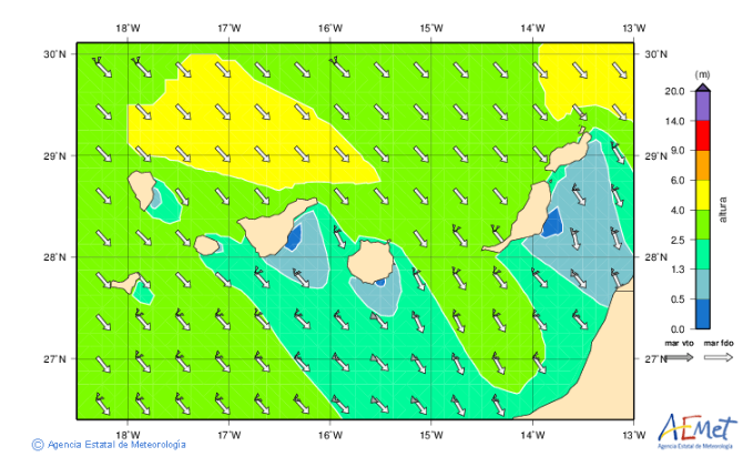 Big waves headed towards Gran Canaria