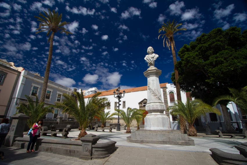 Filming of Alied with Brad Pitt is mostly in Las Palmas' Triana district