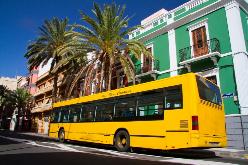 Save money in Gran Canaria by getting the bus 