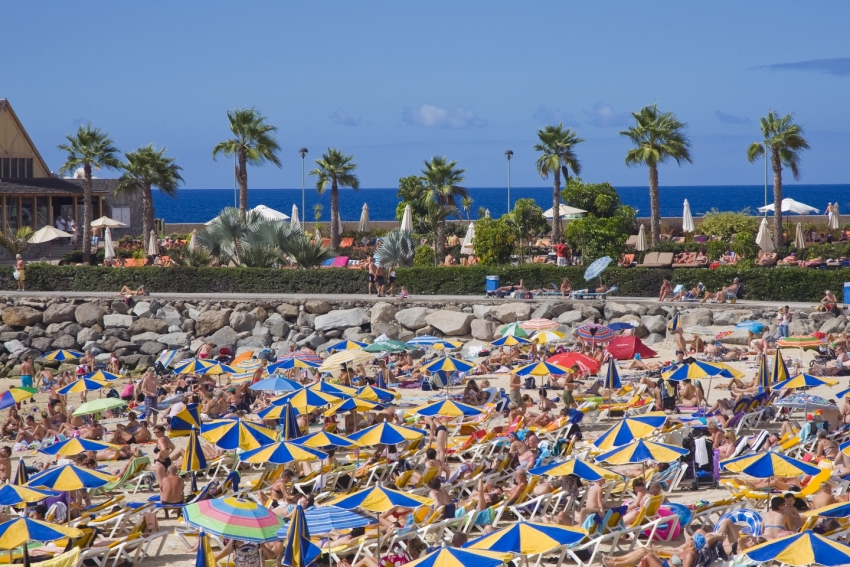 El Niño expected to cause busy beaches and frequent rguments about towels in Gran Canaria