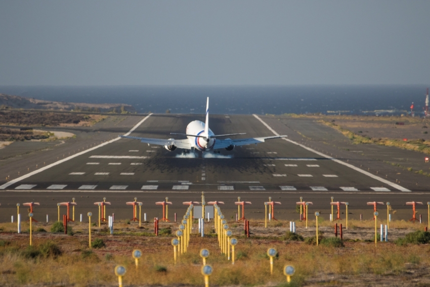 Tourism data for Gran Canaria shows record airport traffic and tourism spend