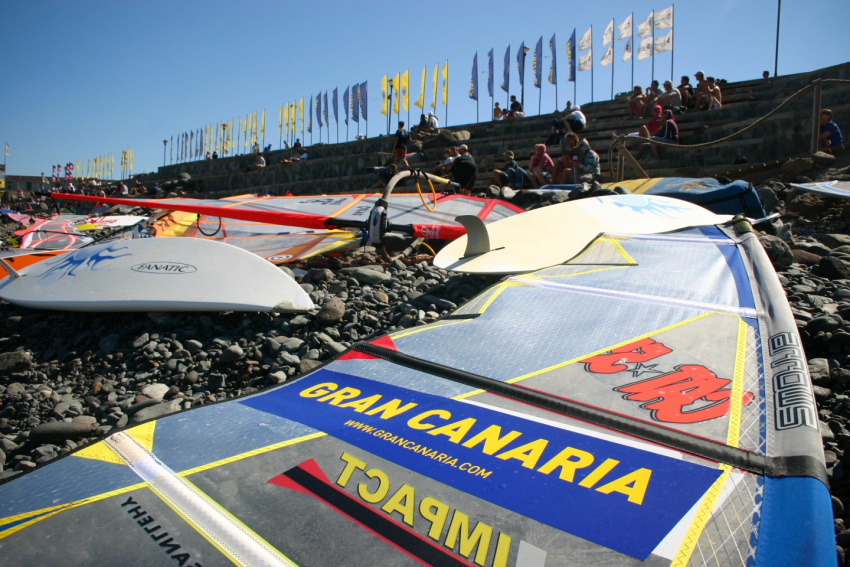 Pozo Izquierdo's pebble beach is where Gran Canaria's windsurf fans gather